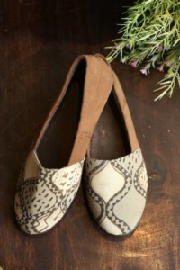 Image for Brown Printed Shoes