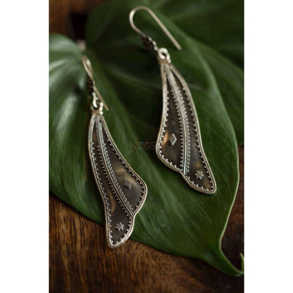 Image for Kessa Kusum Kt02 Tribal Feather Silver Earrings Closeup