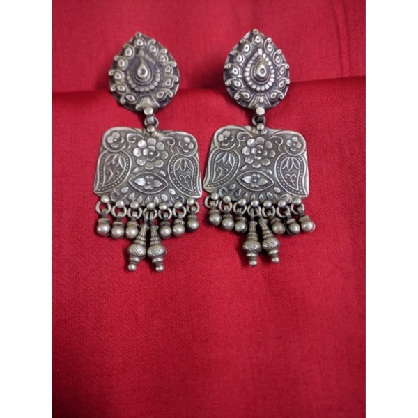 Image for Kessa Kusum Kt03 Tribal Silver Earrings Rectangular Motif Closeup