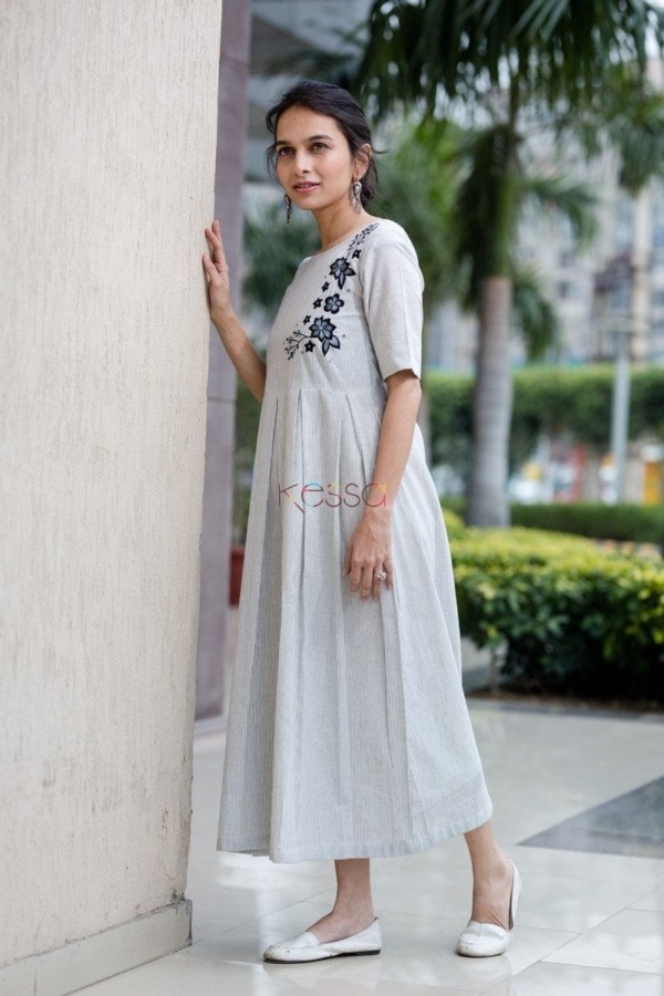 Image for White Embroidery Dress Side2
