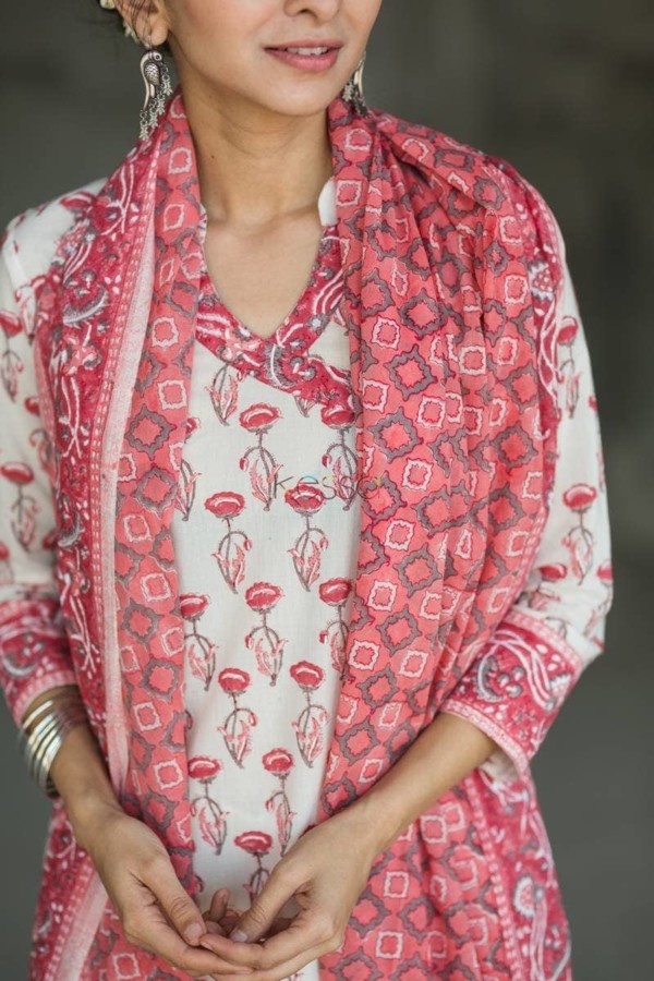 Image for White Angrakha Kurta With Mulmul Dupatta Closeup