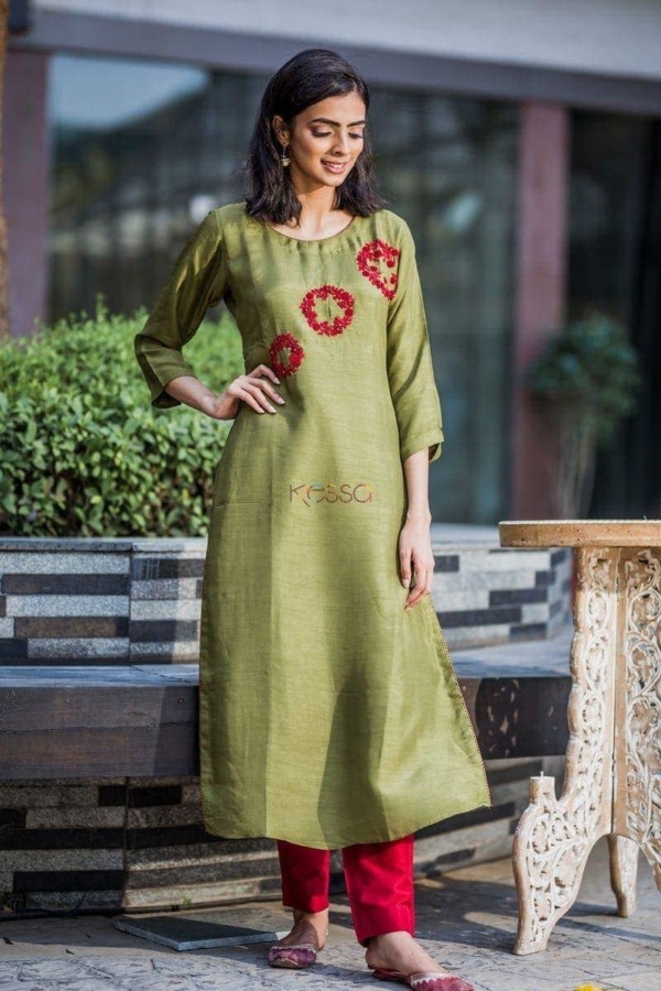 Image for Green Maroon Embroidery Kurta Front