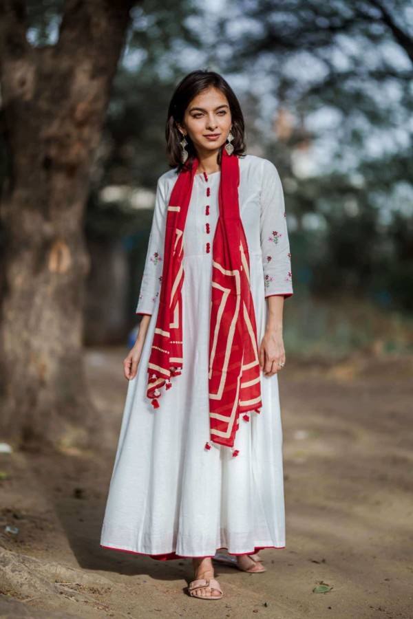 Image for White Kalidaar Kurta With Embroidery On Sleeves Front Scaled
