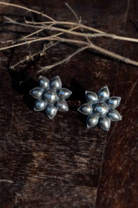 Image for Kessa Kusum Kt54 Pushp Silver Stud Earrings 3