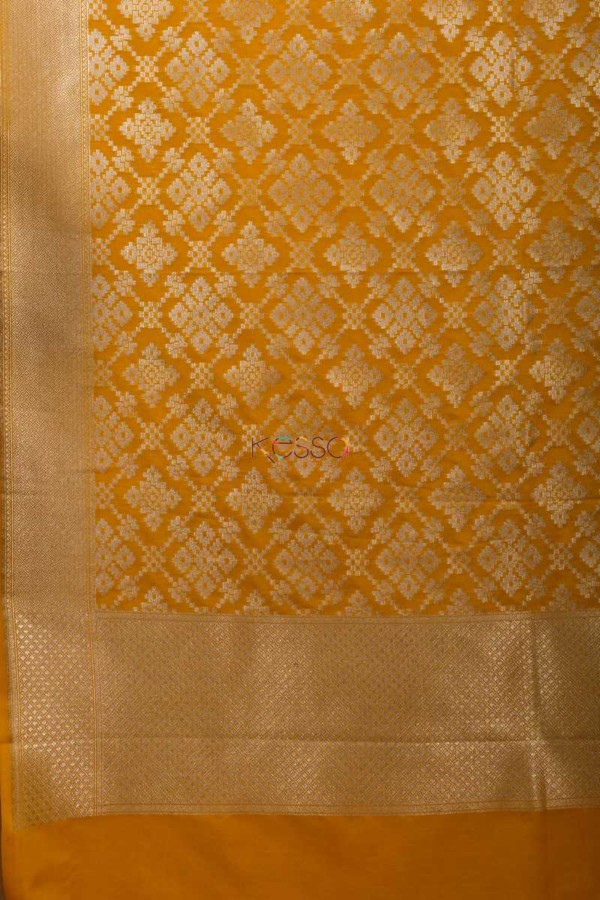 Image for Kessa Kudu50 Yellow Gold Banarasi Dupatta Closeup