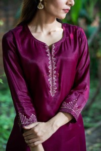Image for Kessa Ws Purple Silk Kurta With Handwork Closeup