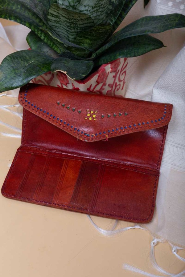 Image for Kessa Kewa01 Brown Camel Leather Handcrafted Wallet Closeup