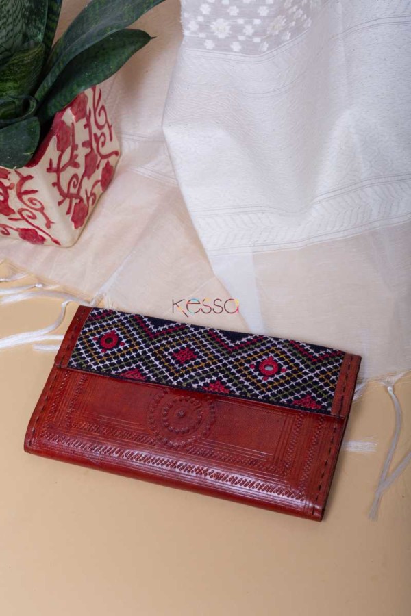 Image for Kessa Kewa02 Embroidered Flap Camel Leather Handcrafted Wallet Closeup