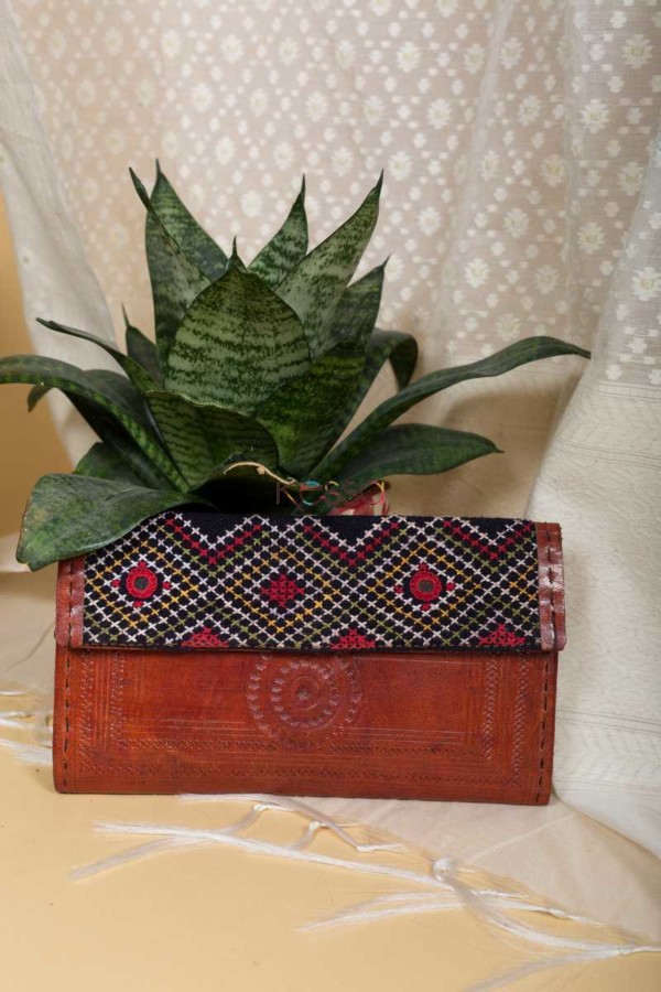 Image for Kessa Kewa02 Embroidered Flap Camel Leather Handcrafted Wallet Featured