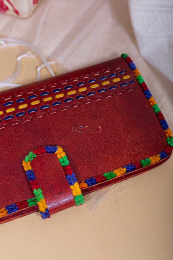 Image for Kessa Kewa03 Buckle Style Camel Leather Handcrafted Wallet Closeup