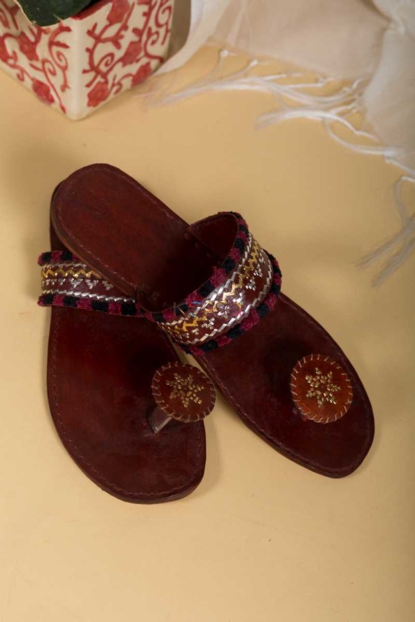 Image for Kessa Kuch05 Embroidered Leather Chappals Front