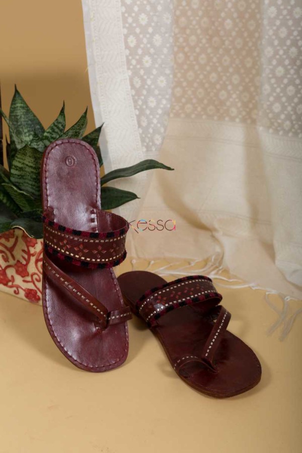 Image for Kessa Kuch06 Strappy Leather Chappals Front