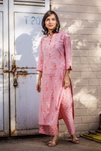 Image for Ws425 Pink Floral Print Kurta And Pant Front