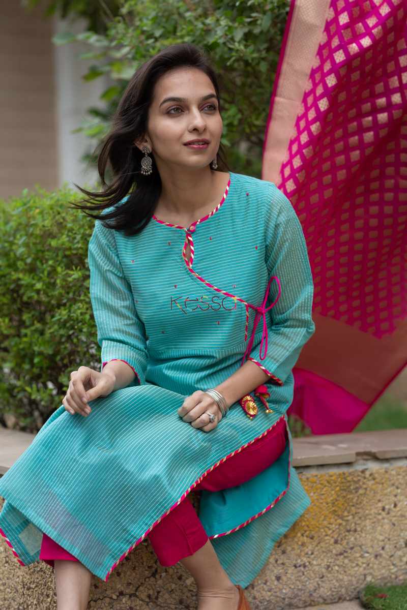 Olive green organza saree with banarasi blouse – Threads