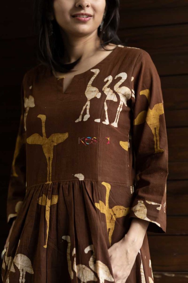 Image for Kessa Wa302a Saddle Brown Batik Print Dress Closeup 3