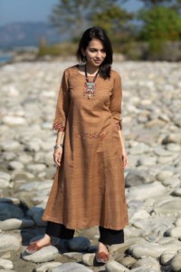 Image for Kessa Ws501 Anutque Brass Khadi Silk Kurta With Necklace Featured