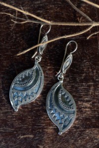 Image for Kessa Kt85 Silver Paisiley Earrings Front