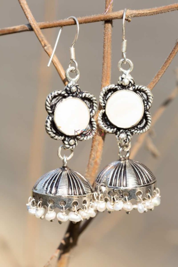 Image for Kessa Kt90 Silver Pearl Jhumki Featured