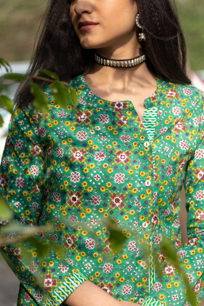 PROPER PATOLA – shopkyeth | Dress clothes for women, Silk kurti designs,  Designs for dresses