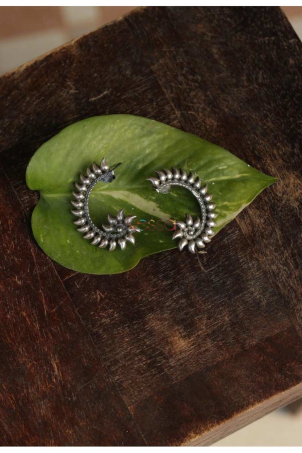 Image for Kt135 Silver Tribal Moti Earrings Front