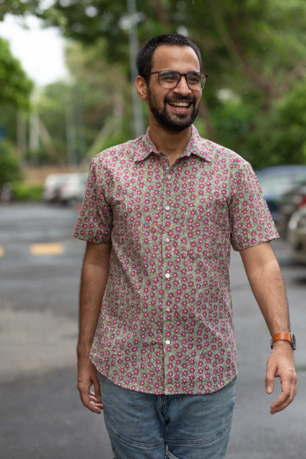 Image for Kessa Awk04 Tapestery Multicolor Block Print Shirt Featured