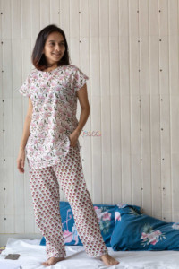 Image for Kessa De06 Copper Rose And White Jammies Set Look 2