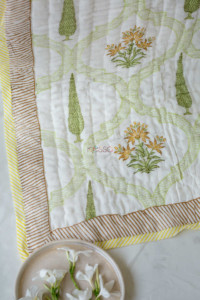 Image for Kessa Kaq01 Harvest Gold Mughal Print Double Bed Quilt Closeup