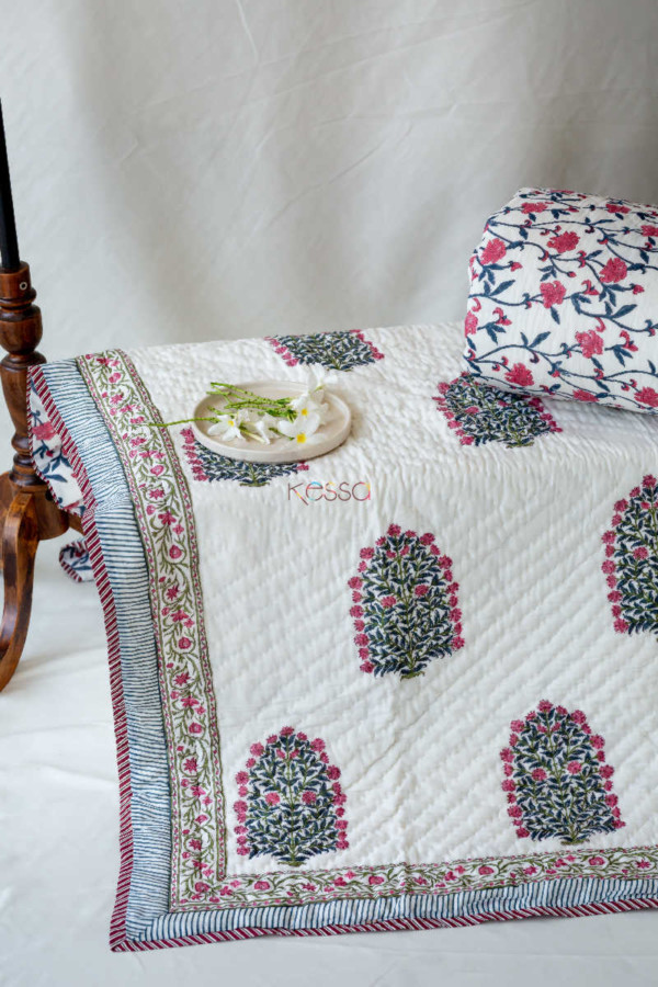 Image for Kessa Kaq10 Mulberry Blush Jaal Print Single Bed Quilt Closeup
