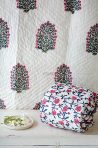 Image for Kessa Kaq10 Mulberry Blush Jaal Print Single Bed Quilt Look