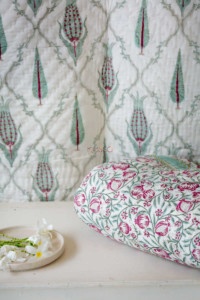 Image for Kessa Kaq12 Rouge And Green Jaal Print Single Bed Quilt Look 1