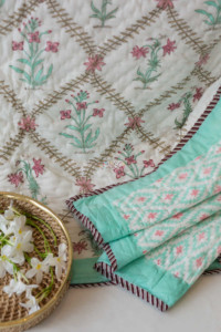 Image for Kessa Kaq15 Turquoise Mughal Print Double Bed Quilt Look 1