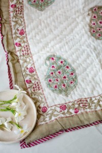 Image for Kessa Kaq16 Rose Pink Mughal Print Double Bed Quilt Closeup