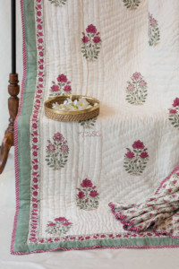 Image for Kessa Kaq18 Turkish Rose Mughal Print Double Bed Quilt Look 1