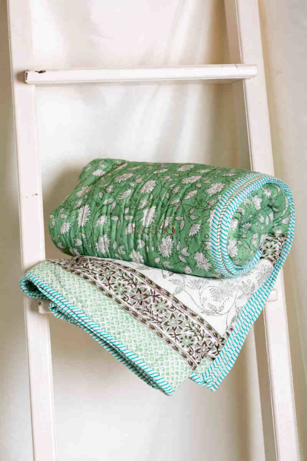 Image for Kessa Kaq35 Apple Green Cream Double Bed Quilt Roll