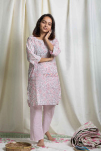 Image for Kessa De15 Clam Shell Pink Jammies Set Front