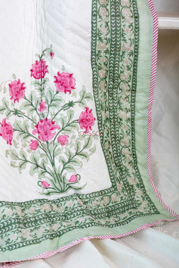 Image for Kessa Kaq46 Turkish Rose And White Single Bed Quilt Closeup
