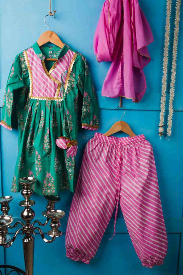 Image for Kessa Aj11 Viridian Green Pink Complete Suit Set Close