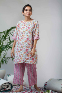 Image for Kessa De20 Clam Shell Jammies Set Front