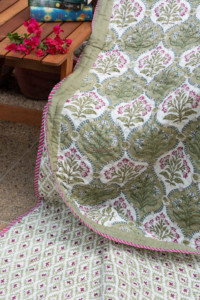 Image for Kessa Kaq63 Granite Green And Pink Double Bed Quilt 1
