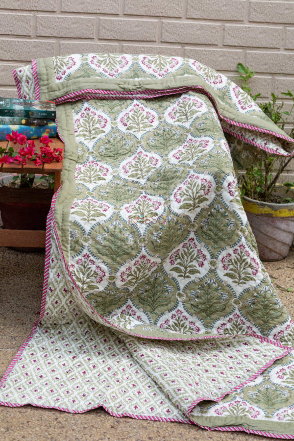 Image for Kessa Kaq63 Granite Green And Pink Double Bed Quilt