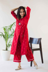 Image for Kessa Kc56 Tamirillo Red Pant Set Pose