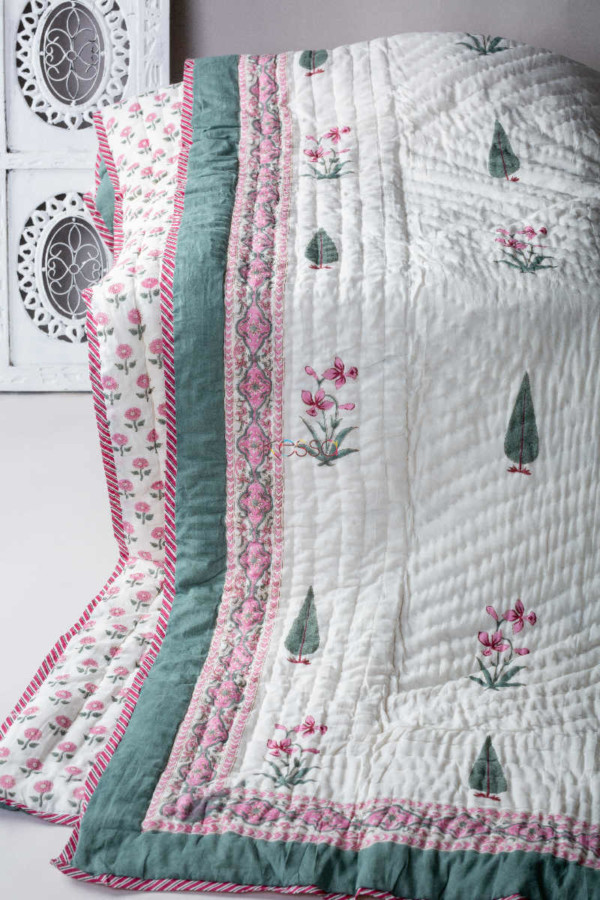 Image for Kessa Kaq75 Sea Nymph And Pink Double Bed Quilt Featured