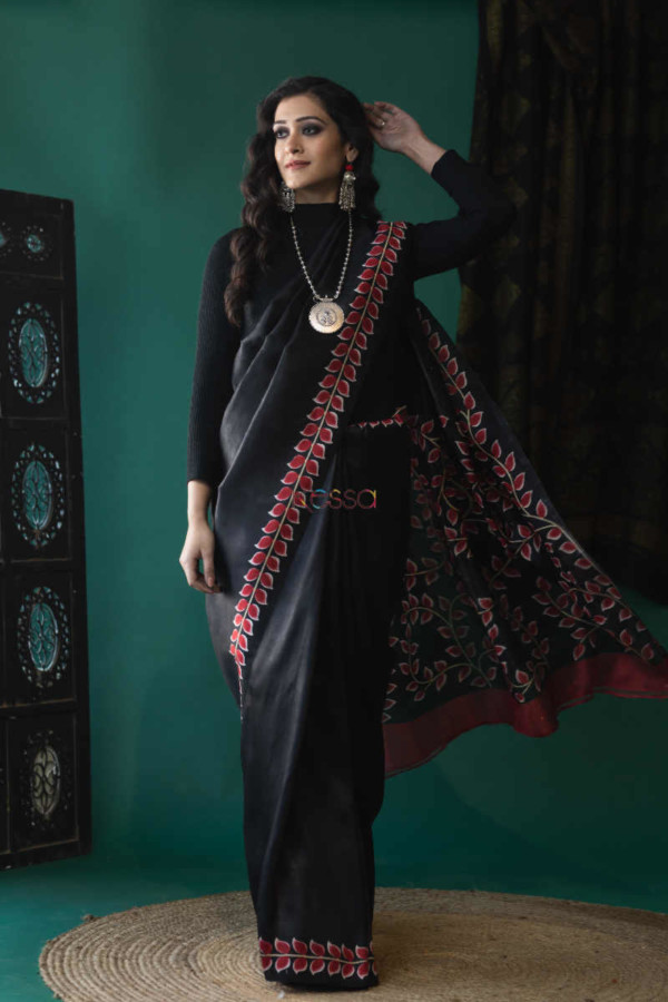 Image for Kessa Kunf09 Black And Red Bengal Saree Front