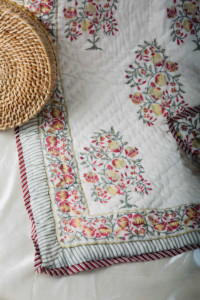 Image for Kessa Kaq90 Pomegranate Single Bed Quilt Look