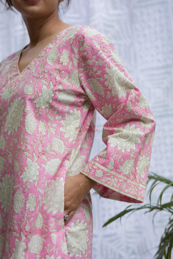 Image for Kessa De56 Kwaab Pink Cotton Nightie Closeup 1