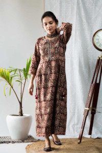 Image for Kessa Ws632 Cocoa Bean Kalamkari Dress 1 Look