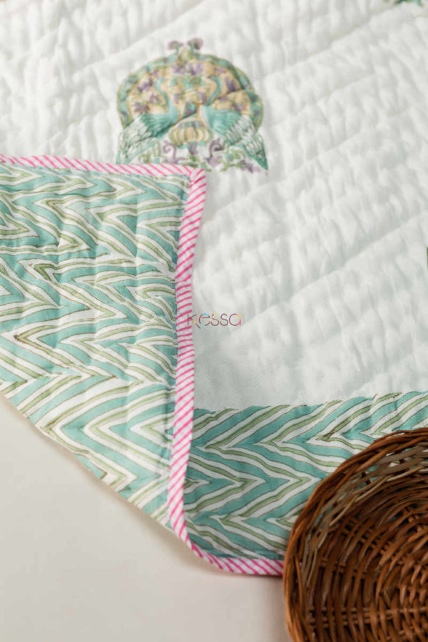Image for Kessa Kaq107 Oxley Green Double Bed Quilt Closeup