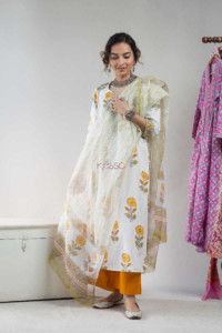 Image for Kessa Vcr26 Keya Cotton Kurta With Kota Doriya Dupatta Set Featured