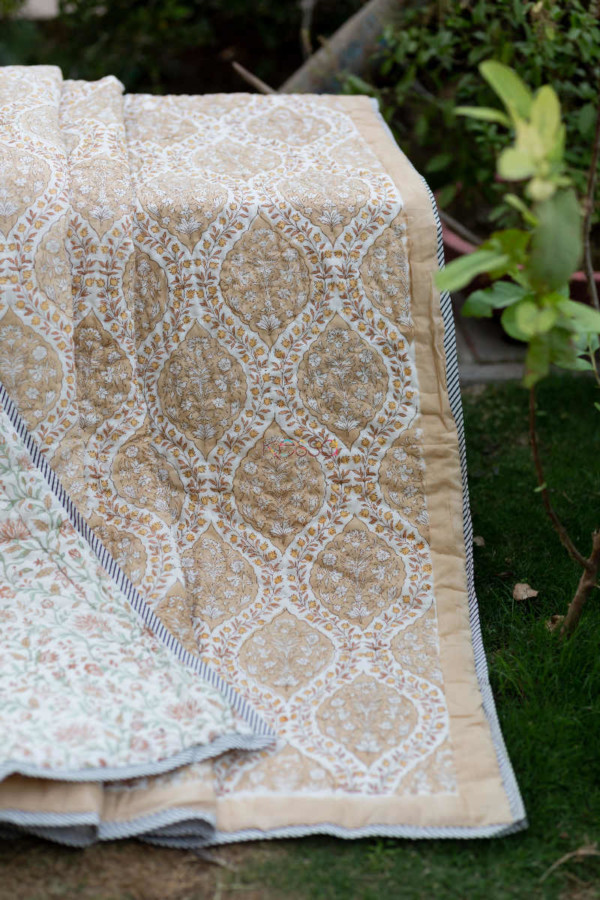 Image for Kessa Kaq116 Soft Amber Single Bed Quilt Featured