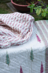 Image for Kessa Kaq125 Melanie Pink Double Bed Quilt Closeup